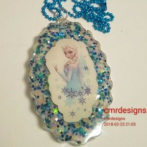 Girls Resin Pendant and Necklace.